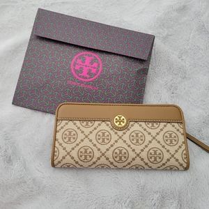 NWT Tory Burch T Monogram Zip Slim Wallet